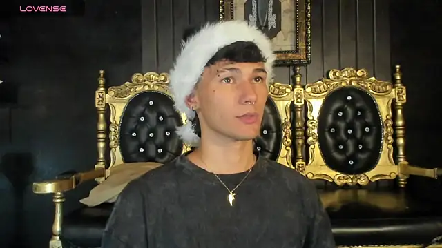 Snapshot of Alexx_tc chatting on 27, 12, 2024 Alexx tc online show from 27, 12, 2024