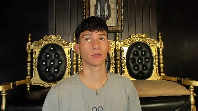 Snapshot of Alexx_tc chatting on 28, 12, 2024 Alexx tc online show from 28, 12, 2024