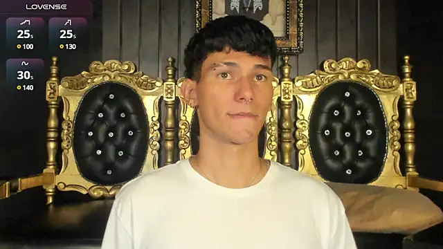 Snapshot of Alexx_tc chatting on 6, 1, 2025 Alexx tc online show from 6, 1, 2025