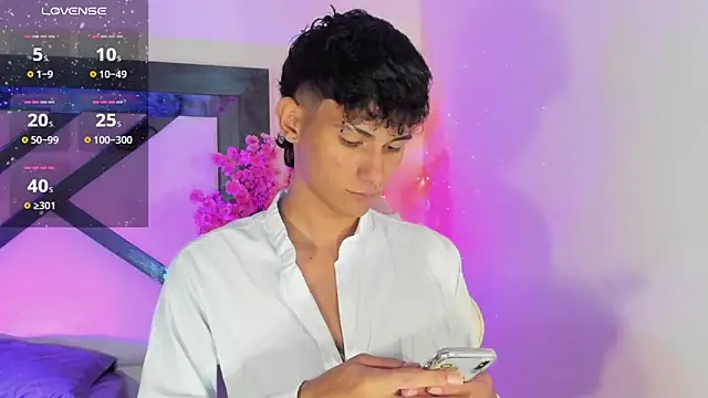 Snapshot of Alexx_tc chatting on 9, 1, 2025 Alexx tc online show from 9, 1, 2025