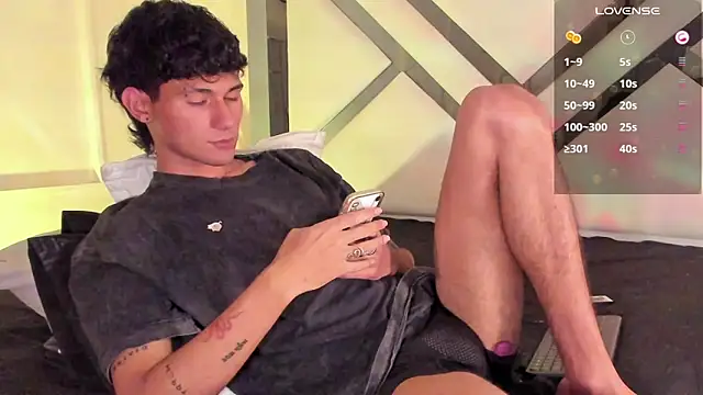 Snapshot of Alexx_tc chatting on 19, 2, 2025 Alexx tc online show from 19, 2, 2025