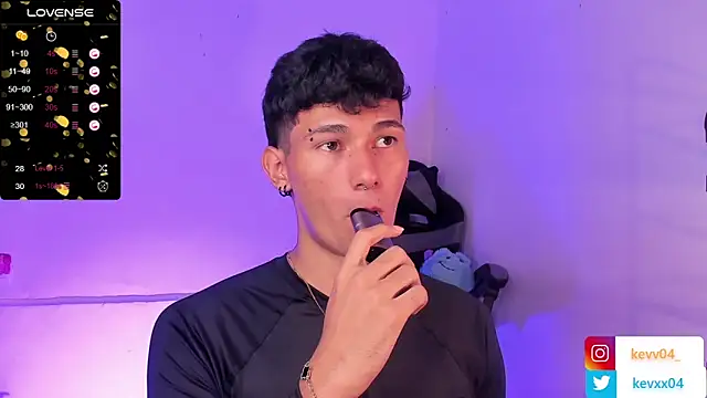 Snapshot of Alexx_tc chatting on 11, 9, 2025 Alexx tc online show from 11, 9, 2025