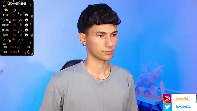 Snapshot of Alexx_tc chatting on 11, 10, 2025 Alexx tc online show from 11, 10, 2025