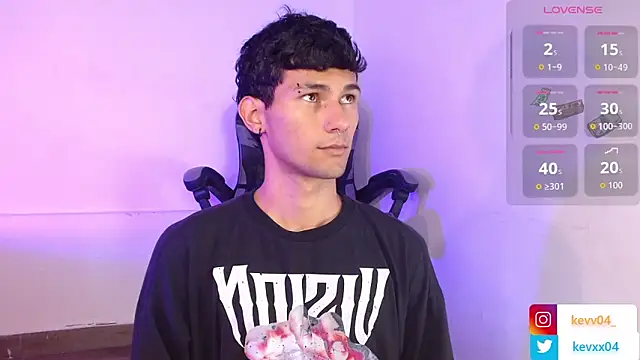 Snapshot of Alexx_tc chatting on 26, 11, 2025 Alexx tc online show from 26, 11, 2025