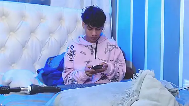 Sexys Boys Hot1 online show from 24, 12, 2024