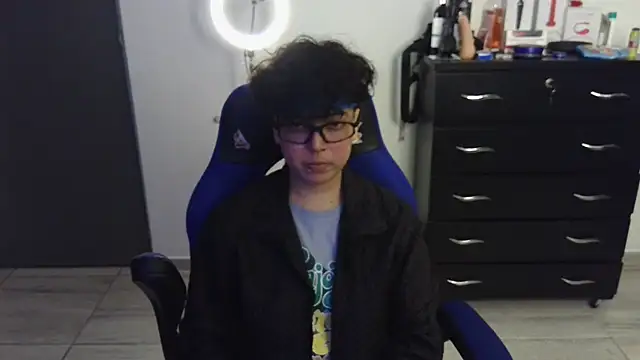 thomascooper7 online show from 3, 2, 2025