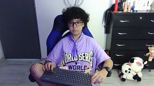 thomascooper7 online show from 2, 4, 2026