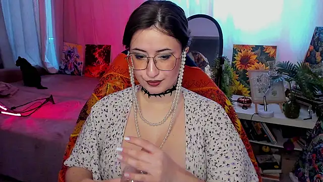 Snapshot of annallurings chatting on 19, 4, 2026 annallurings online show from 19, 4, 2026