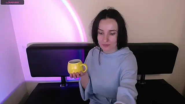 LaimaV  online show from 30, 9, 2025