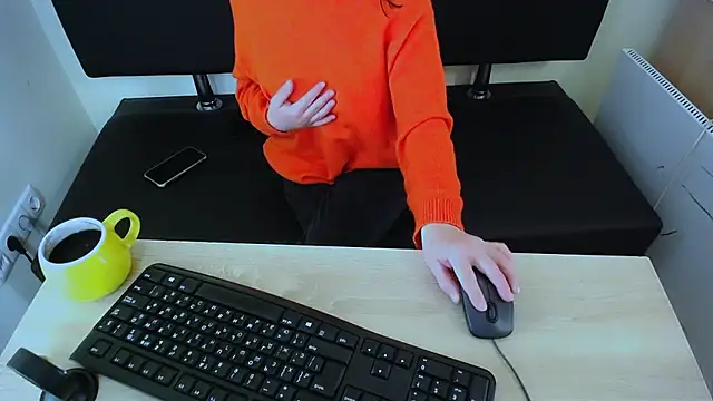 LaimaV  online show from 1, 11, 2025