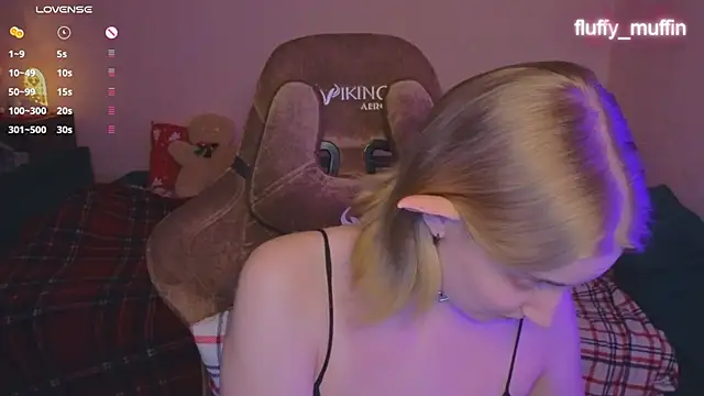 Fluffy muffin  online show from 3, 1, 2025