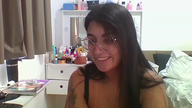 Snapshot of isa_ofc2024 chatting on 20, 4, 2026 isa ofc2024 online show from 20, 4, 2026