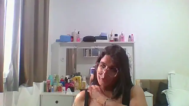 Snapshot of isa_ofc2024 chatting on 29, 4, 2026 isa ofc2024 online show from 29, 4, 2026
