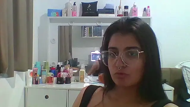 Snapshot of isa_ofc2024 chatting on 29, 4, 2026 isa ofc2024 online show from 29, 4, 2026