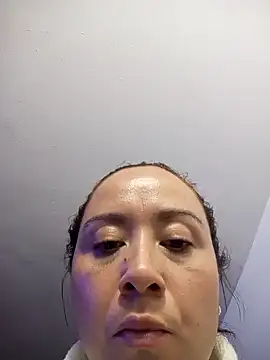 Snapshot of RenataSexy_ chatting on 5, 1, 2025 RenataSexy online show from 5, 1, 2025