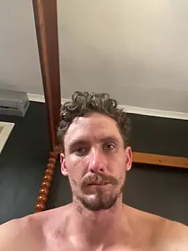 Snapshot of bradleyjamesmc chatting on 9, 2, 2025 bradleyjamesmc online show from 9, 2, 2025