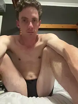 Snapshot of bradleyjamesmc chatting on 12, 2, 2025 bradleyjamesmc online show from 12, 2, 2025