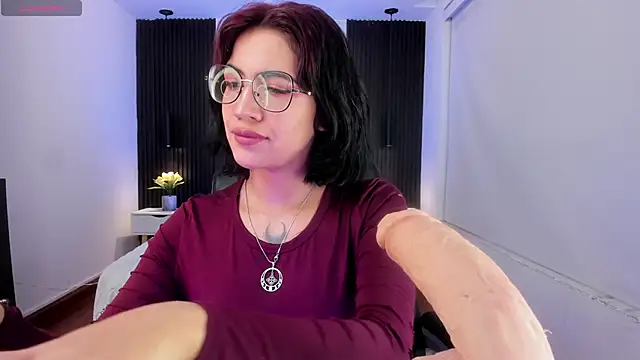 Gianna foxy online show from 12, 3, 2025