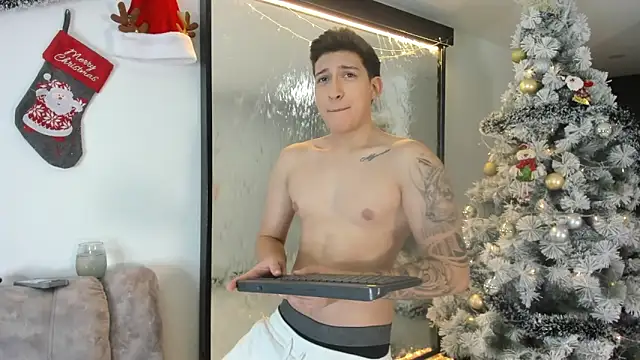 Snapshot of emmanuel_scor chatting on 5, 12, 2025 emmanuel scor online show from 5, 12, 2025