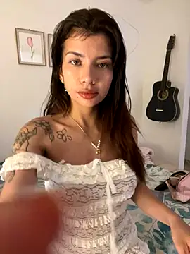 Snapshot of adop_me__ chatting on 26, 9, 2025 adop me online show from 26, 9, 2025
