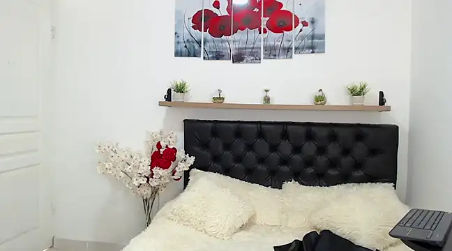 lily f00x online show from 18, 1, 2025