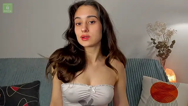 Snapshot of erika_hoiree chatting on 20, 3, 2025 erika hoiree online show from 20, 3, 2025