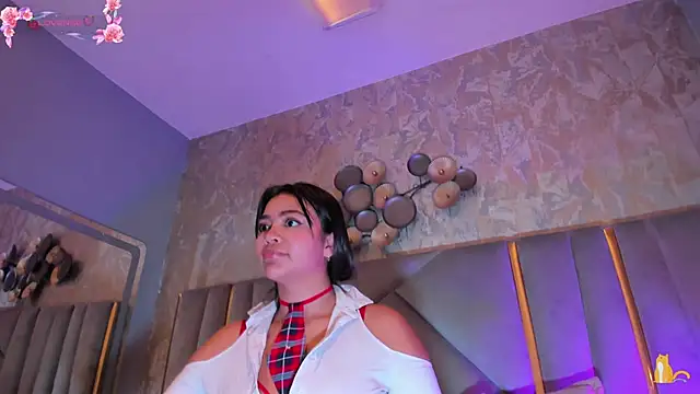 Snapshot of KimDevinne chatting on 7, 3, 2026 KimDevinne online show from 7, 3, 2026