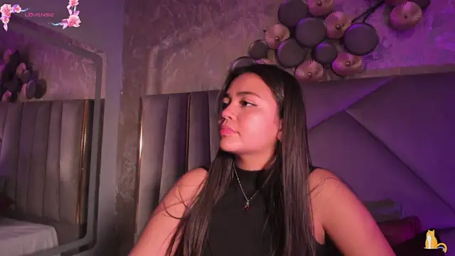 KimDevinne online show from 12, 6, 2026