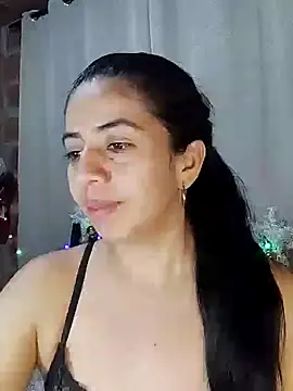 Snapshot of anngela01 chatting on 1, 12, 2024 anngela01 online show from 1, 12, 2024