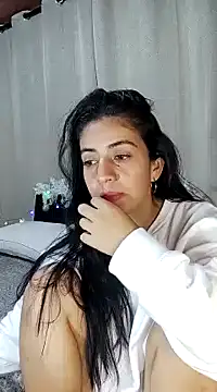 Snapshot of anngela01 chatting on 4, 12, 2024 anngela01 online show from 4, 12, 2024