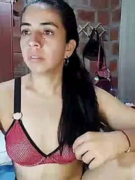 Snapshot of anngela01 chatting on 26, 12, 2024 anngela01 online show from 26, 12, 2024