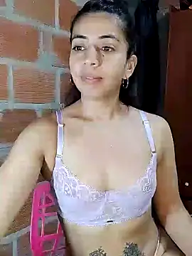 Snapshot of anngela01 chatting on 2, 1, 2025 anngela01 online show from 2, 1, 2025