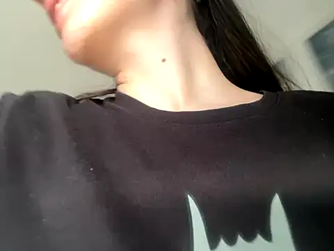 Snapshot of lunitayliam chatting on 9, 10, 2025 lunitayliam online show from 9, 10, 2025