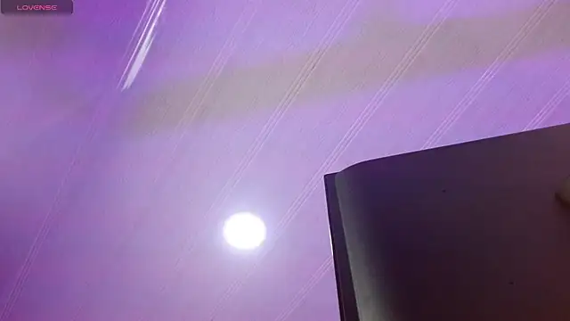 Snapshot of Aurora_blossom__ chatting on 4, 1, 2025 Aurora blossom online show from 4, 1, 2025