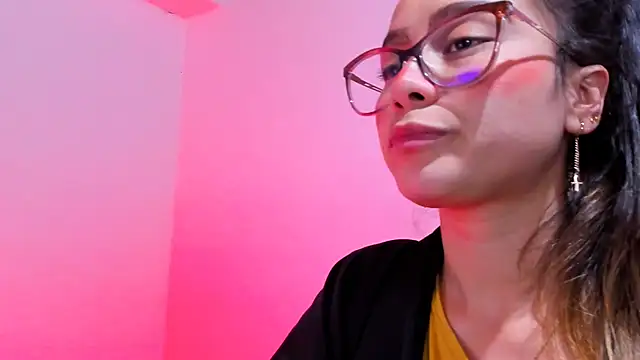 Snapshot of teffy_lee chatting on 31, 12, 2024 teffy lee online show from 31, 12, 2024