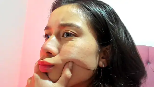 Snapshot of teffy_lee chatting on 2, 1, 2025 teffy lee online show from 2, 1, 2025