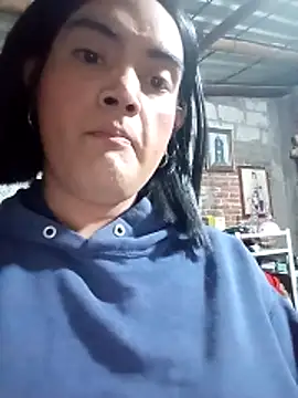 Snapshot of yovana13 chatting on 17, 1, 2026 yovana13 online show from 17, 1, 2026