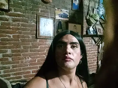yovana13 online show from 27, 7, 2026