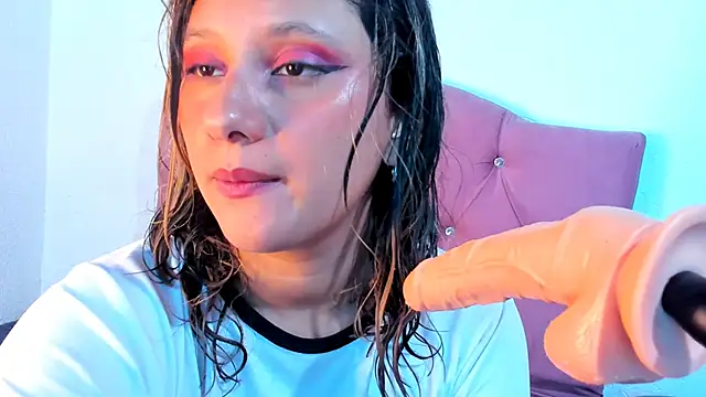 Snapshot of Mila_nixon02 chatting on 24, 2, 2025 Mila nixon02 online show from 24, 2, 2025