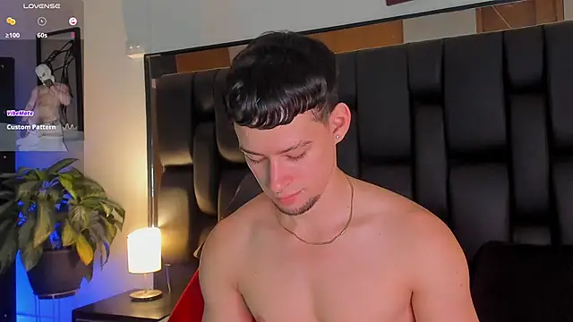 JadeSmiith  online show from 22, 10, 2025