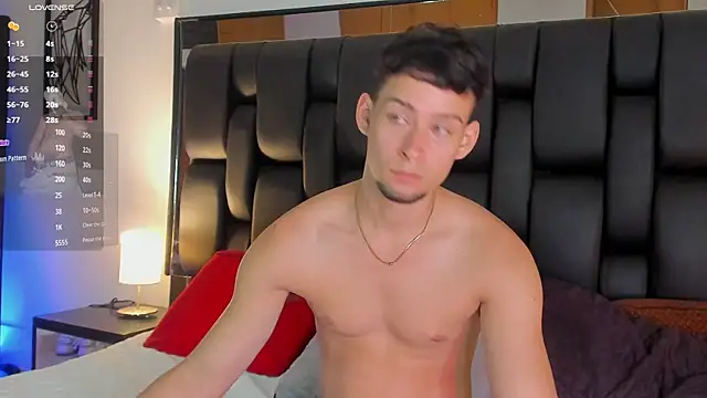 JadeSmiith  online show from 13, 12, 2025