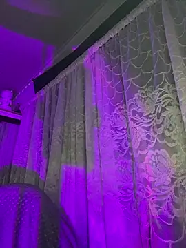 Snapshot of Alahia7demon chatting on 15, 4, 2026 Alahia7demon online show from 15, 4, 2026