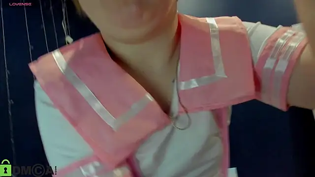 Sara Robinson online show from 22, 11, 2025