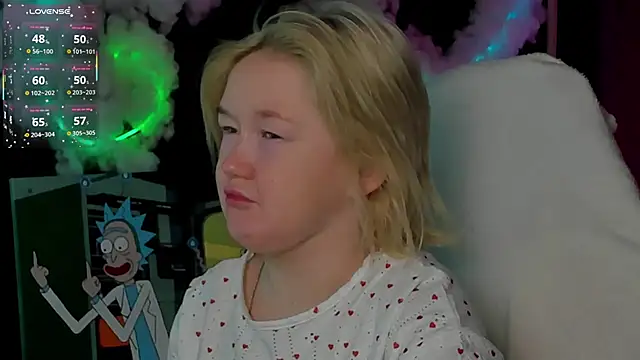 Snapshot of Sara_Robinson chatting on 15, 3, 2026 Sara Robinson online show from 15, 3, 2026