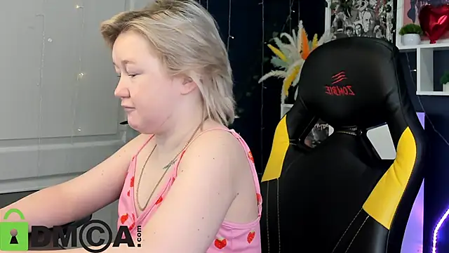 Snapshot of Sara_Robinson chatting on 9, 5, 2026 Sara Robinson online show from 9, 5, 2026