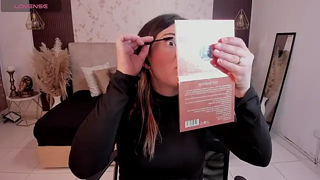 Snapshot of DanaaRey chatting on 7, 1, 2026 DanaaRey online show from 7, 1, 2026