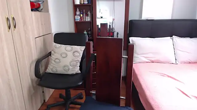 miia-big1boobs  online show from 18, 3, 2025