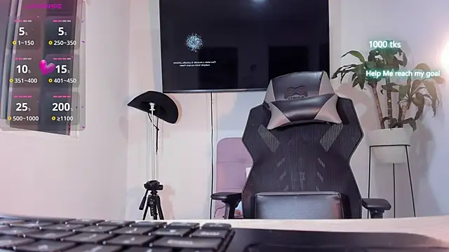 emily palmeer online show from 6, 11, 2025