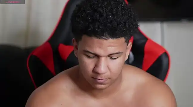 Snapshot of May_Dylan1 chatting on 18, 12, 2024 May Dylan1 online show from 18, 12, 2024