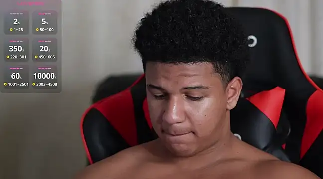 Snapshot of May_Dylan1 chatting on 21, 12, 2024 May Dylan1 online show from 21, 12, 2024